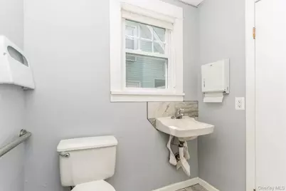 108 Hempstead Avenue, Lynbrook, NY 11563 - Photo 13