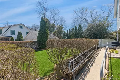 108 Hempstead Avenue, Lynbrook, NY 11563 - Photo 9