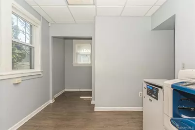 108 Hempstead Avenue, Lynbrook, NY 11563 - Photo 15