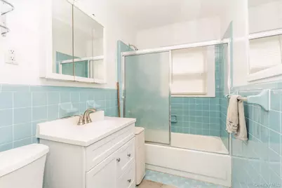 108 Hempstead Avenue, Lynbrook, NY 11563 - Photo 31