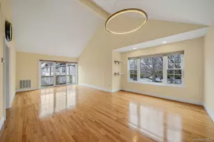 12 Greenmeadow Dr, Babylon, NY 11702 - Photo 7