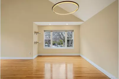 12 Greenmeadow Drive #12, Babylon, NY 11702 - Photo 5