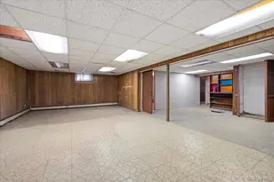 8 Skyline Dr, Huntington, NY 11743 - Photo 19