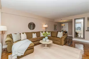 111 Cherry Valley Ave, Garden City, NY 11530 - Photo 3