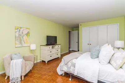 111 Cherry Valley Avenue #707, Garden City, NY 11530 - Photo 13