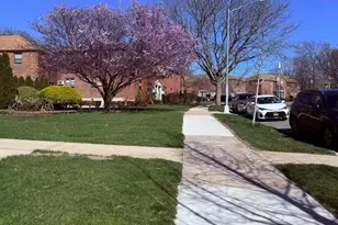 246-15 57th Dr, Douglaston, NY 11362 - Photo 3