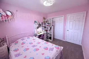 246-15 57th Dr, Douglaston, NY 11362 - Photo 17