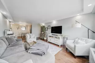 10230 66th Rd, Forest Hills, NY 11375 - Photo 11