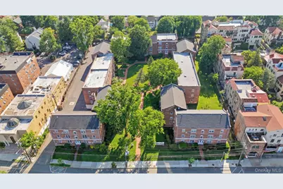 221 Middle Neck #F6, Great Neck, NY 11021 - Photo 7