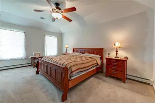 108 Maple Wood Ln, Riverhead, NY 11901 - Photo 41