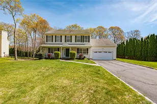 108 Maple Wood Ln, Riverhead, NY 11901 - Photo 5