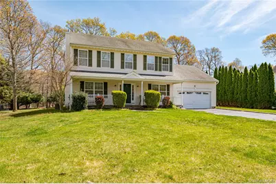 108 Maple Wood Lane, Riverhead, NY 11901 - Photo 3