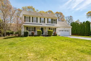 108 Maple Wood Ln, Riverhead, NY 11901 - Photo 3