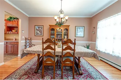 108 Maple Wood Lane, Riverhead, NY 11901 - Photo 13