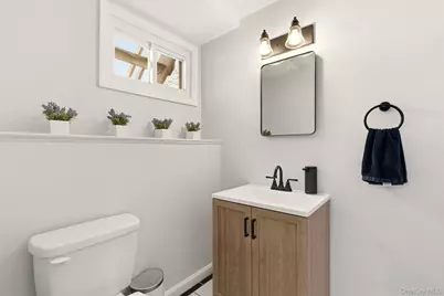 147 Jackson Avenue S, Saint James, NY 11780 - Photo 21