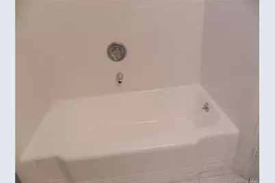 12 Welwyn Road #2P, Great Neck, NY 11021 - Photo 13