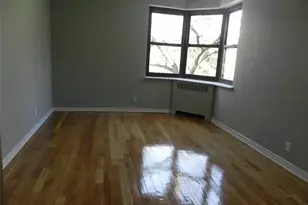 12 Welwyn Rd, Great Neck, NY 11021 - Photo 11