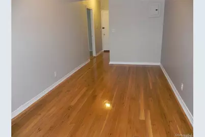 12 Welwyn Road #2P, Great Neck, NY 11021 - Photo 9