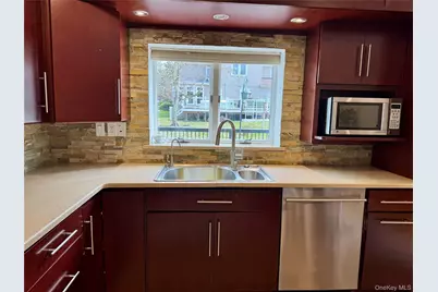 6 Fairway Drive, Plainview, NY 11804 - Photo 9