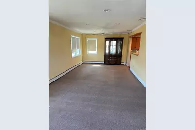 401 W Walnut Street #UPPER, Long Beach, NY 11561 - Photo 3
