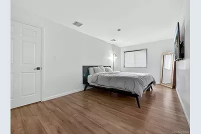 8 Klint Court, Nanuet, NY 10954 - Photo 9