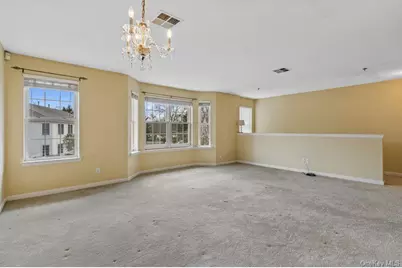 355 Old Tarrytown Road #206, White Plains, NY 10603 - Photo 5