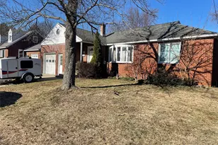 17 Bosher Dr, Colonie, NY 12205 - Photo 3