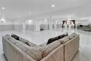 120 Majestic Dr, Dix Hills, NY 11746 - Photo 37