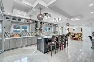 120 Majestic Dr, Dix Hills, NY 11746 - Photo 15