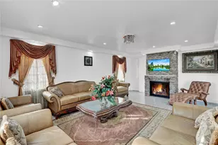 120 Majestic Dr, Dix Hills, NY 11746 - Photo 9