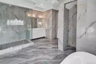 120 Majestic Dr, Dix Hills, NY 11746 - Photo 23