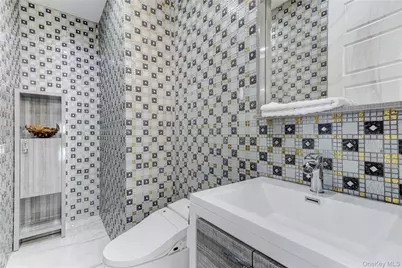 120 Majestic Drive, Dix Hills, NY 11746 - Photo 17