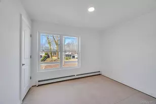 512 Starlight Dr, Shirley, NY 11967 - Photo 37