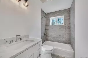 512 Starlight Dr, Shirley, NY 11967 - Photo 23