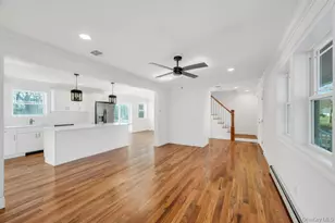 512 Starlight Dr, Shirley, NY 11967 - Photo 5