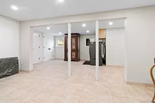 24 Jennings Rd, White Plains, NY 10605 - Photo 27