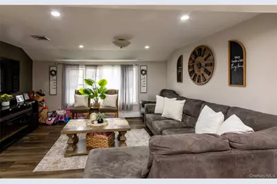 151 Cheltenham Road, West Babylon, NY 11704 - Photo 29