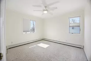 157 Rose Ln, New Hyde Park, NY 11040 - Photo 21