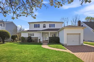 157 Rose Ln, New Hyde Park, NY 11040 - Photo 3