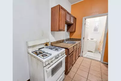 3113 12th Street, Astoria, NY 11106 - Photo 11