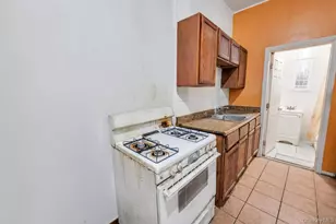 31-13 12th St, Astoria, NY 11106 - Photo 11