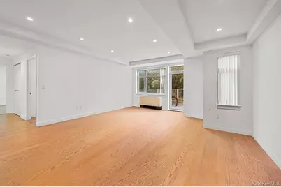 40-22 College Point Boulevard #6H, Flushing, NY 11354 - Photo 5