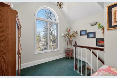 7 Grace Court N, Great Neck, NY 11021 - Photo 23