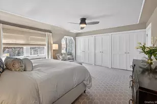 7 Grace Ct N, Great Neck, NY 11021 - Photo 25