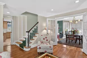 7 Grace Ct N, Great Neck, NY 11021 - Photo 13