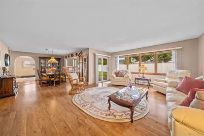 41 Winter Lane, Hicksville, NY 11801 - Photo 9