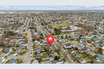 41 Winter Lane, Hicksville, NY 11801 - Photo 19