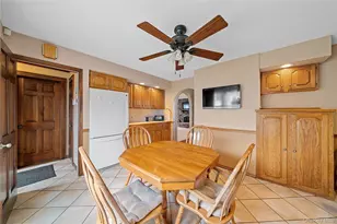 41 Winter Ln, Hicksville, NY 11801 - Photo 5