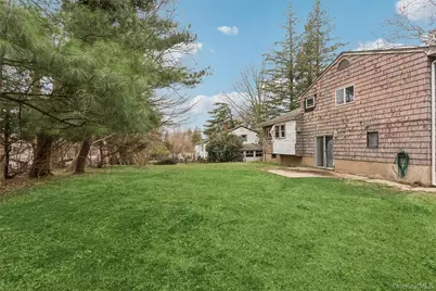 42 Jerome Drive, Glen Cove, NY 11542 - Photo 3