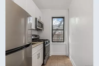 55 E 190 #57, Bronx, NY 10468 - Photo 3